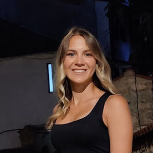 Meet your Posher, Ana-marija